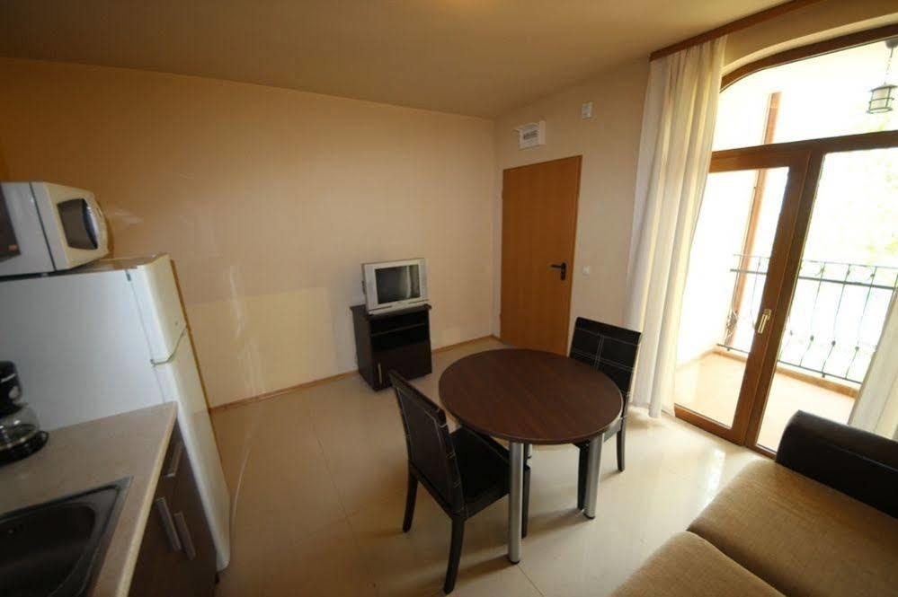 Menada Green Hills Apartments Sozopol Exterior photo