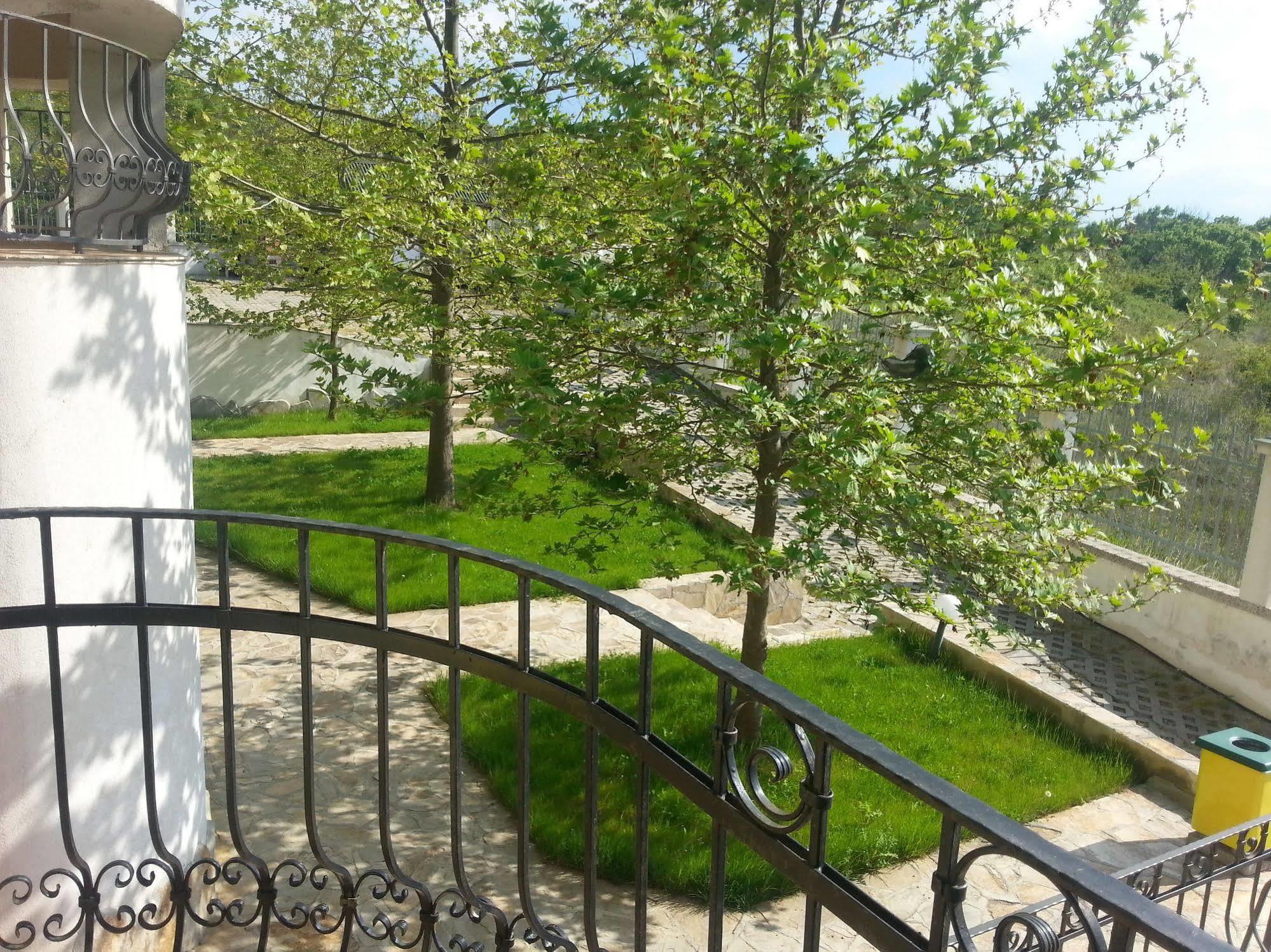 Menada Green Hills Apartments Sozopol Exterior photo